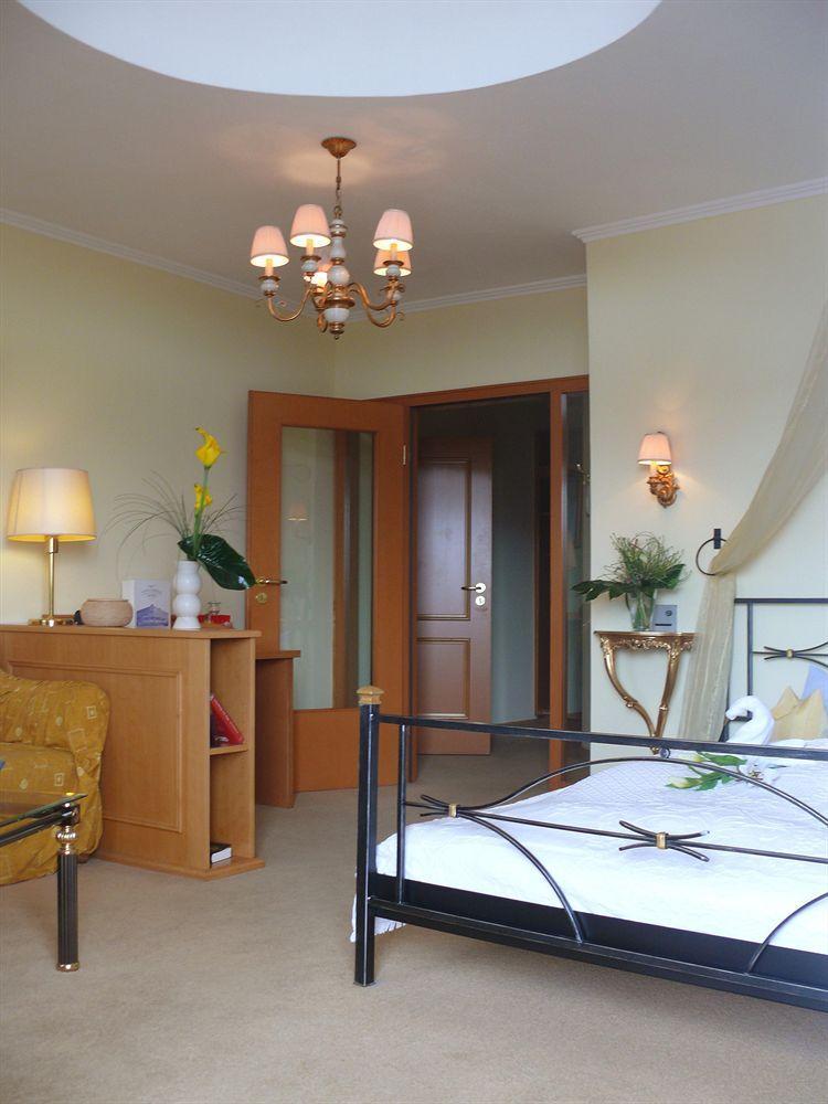 Hotel Central Dachau Garni Room photo